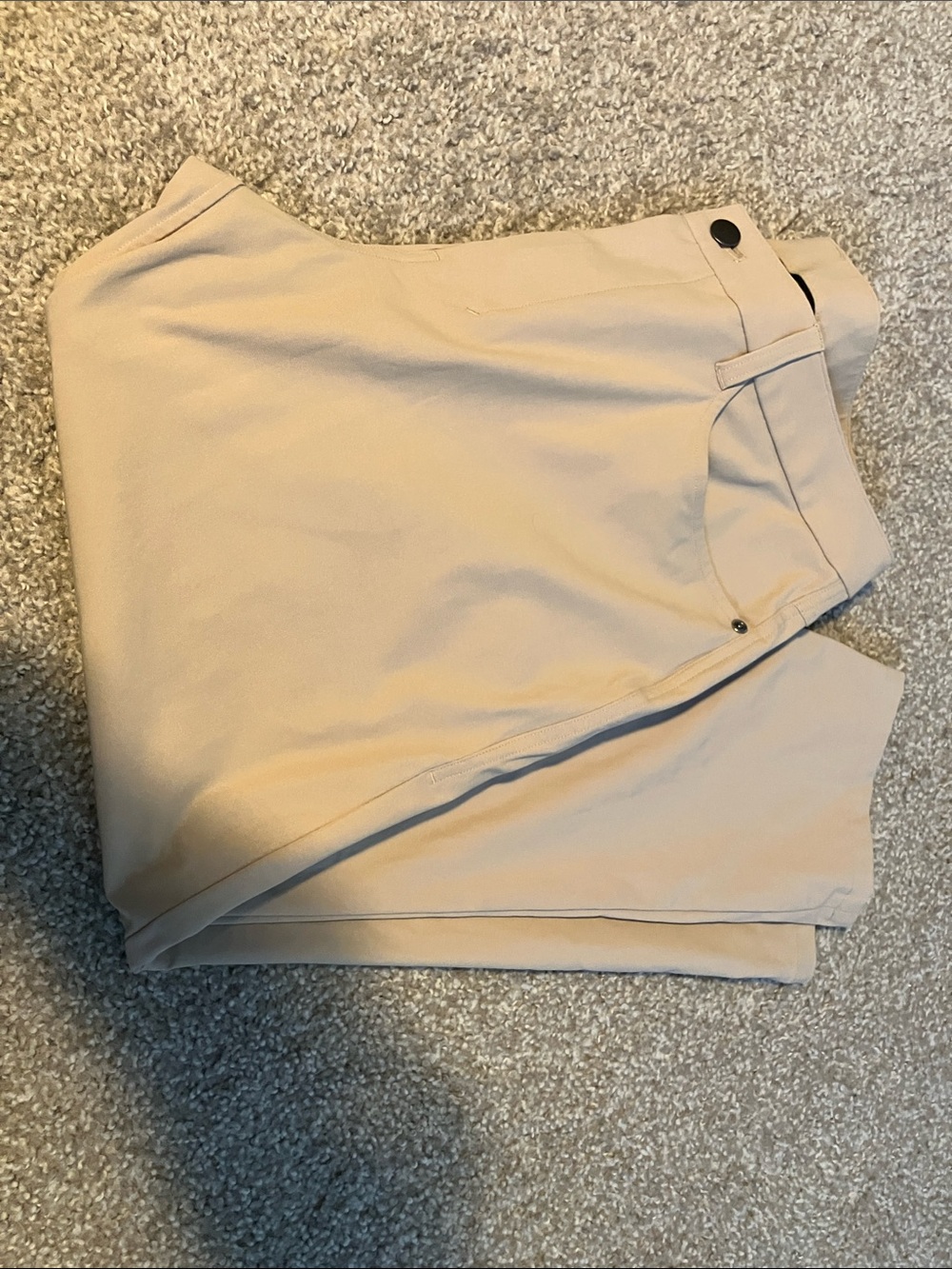 Lululemon ABC Slim-Fit Pant size 33 tan khaki short inseam 24 inch